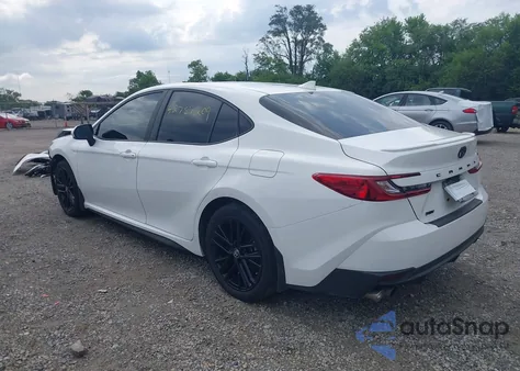 2025 Toyota Camry Se z USA, uszkodzony, nr VIN 4T1DAACK0SU545155